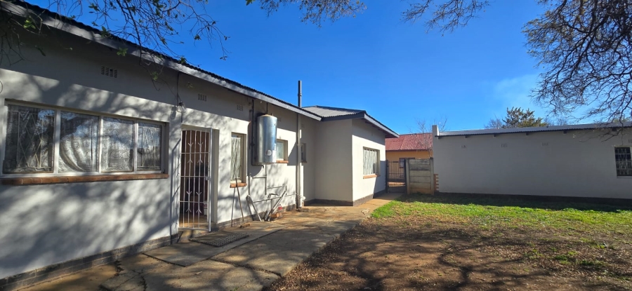 3 Bedroom Property for Sale in Meiringspark Ext 1 North West